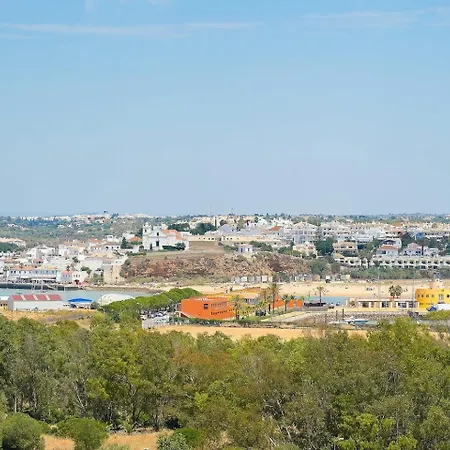 Apartamento Stylish By Rocha Beach, Sleeps 5 Portimão