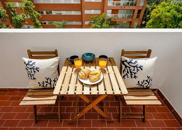 Stylish By Rocha Beach, Sleeps 5 Daire Portimão