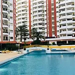 Apartment Stylish By Rocha Beach, Sleeps 5