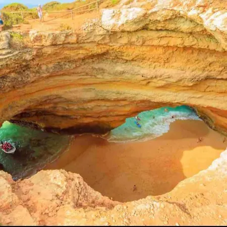 Stylish By Rocha Beach, Sleeps 5 Appartamento Portimão