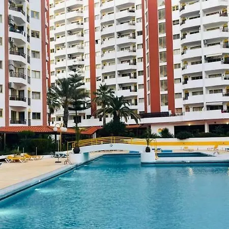 Appartamento Stylish By Rocha Beach, Sleeps 5